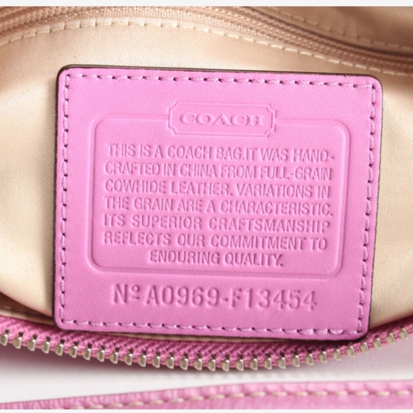 Soho Berry coach purse - Picture 2 of 5